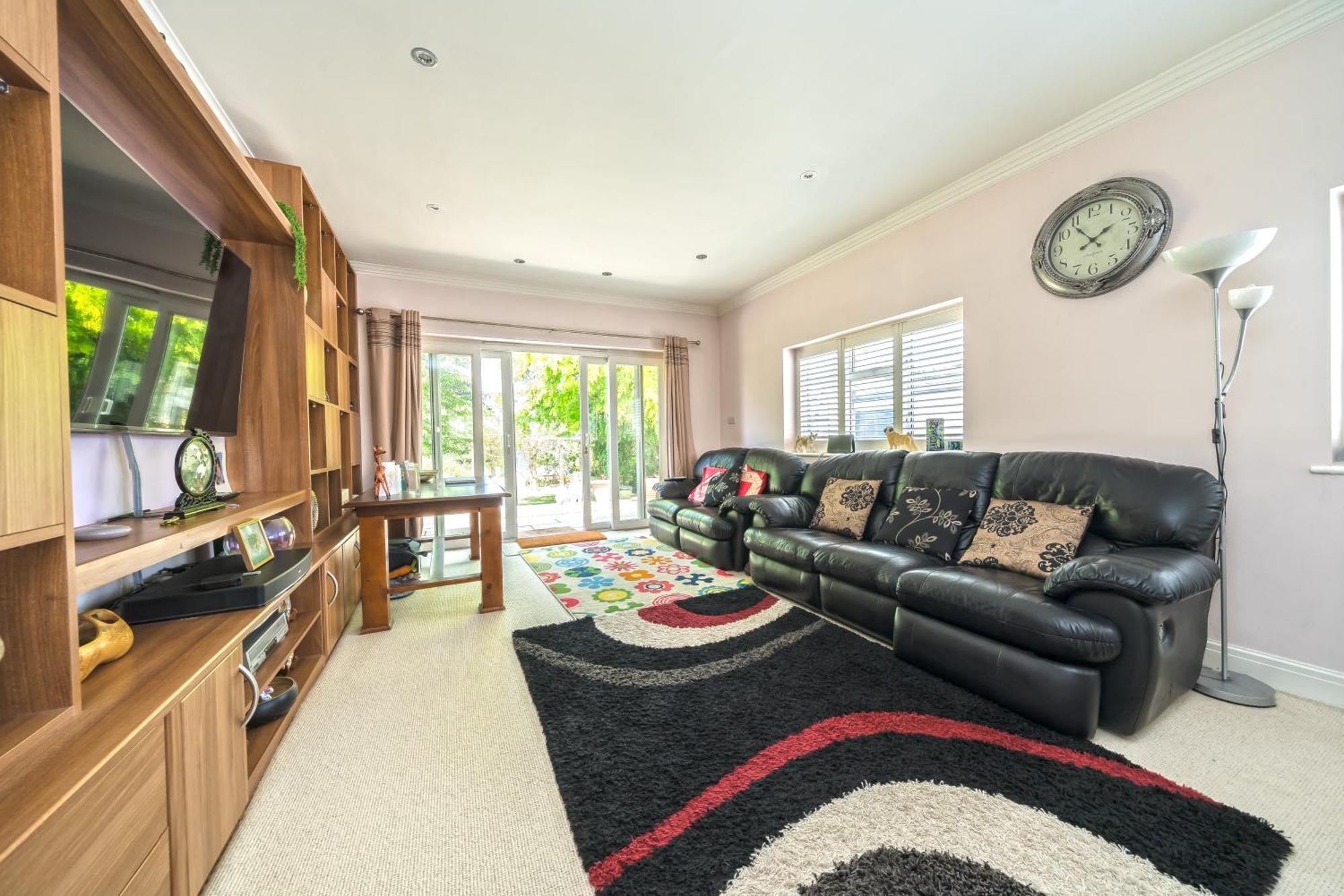 Staines-upon-Thames Serene Spacious Room מראה חיצוני תמונה
