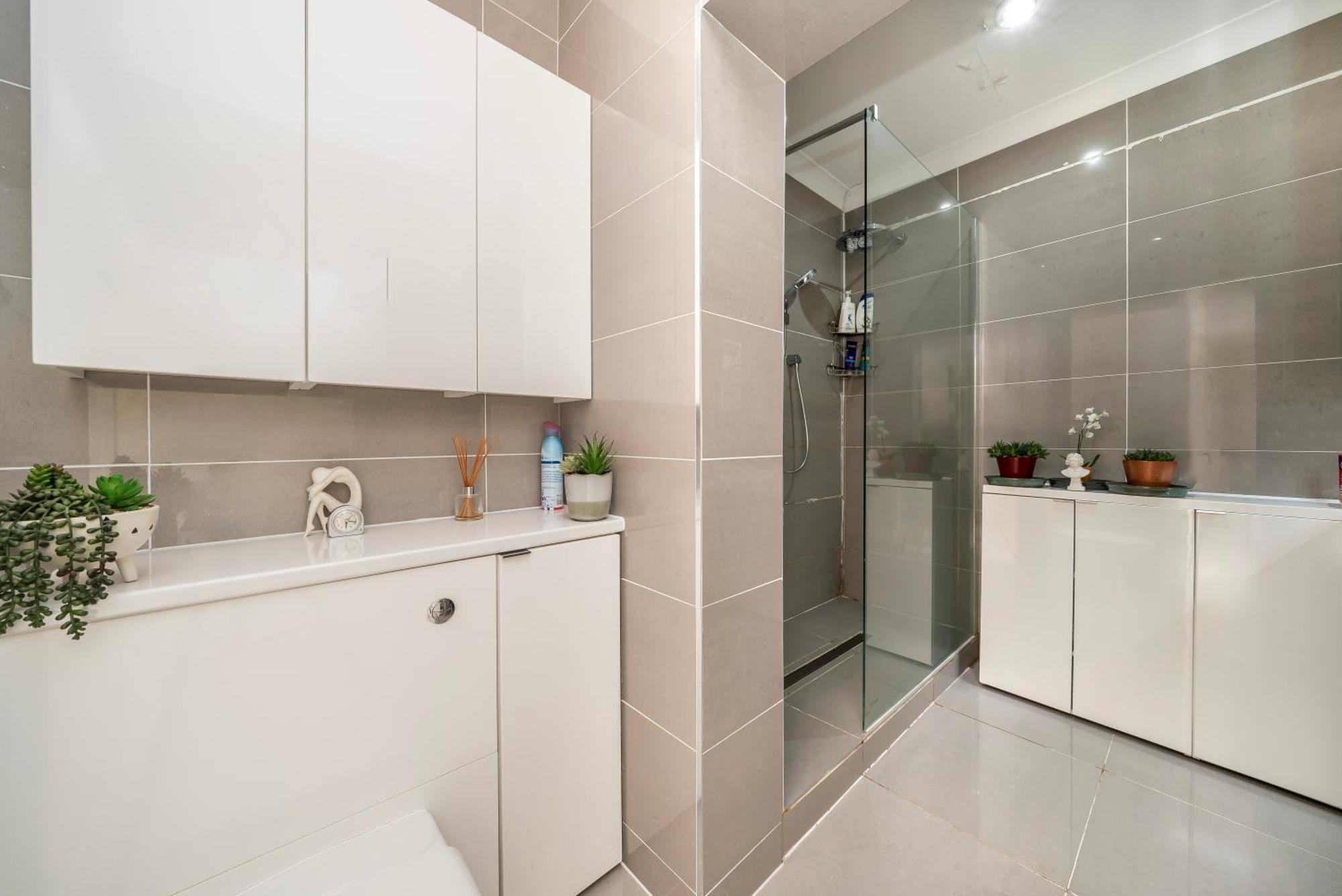 Staines-upon-Thames Serene Spacious Room מראה חיצוני תמונה